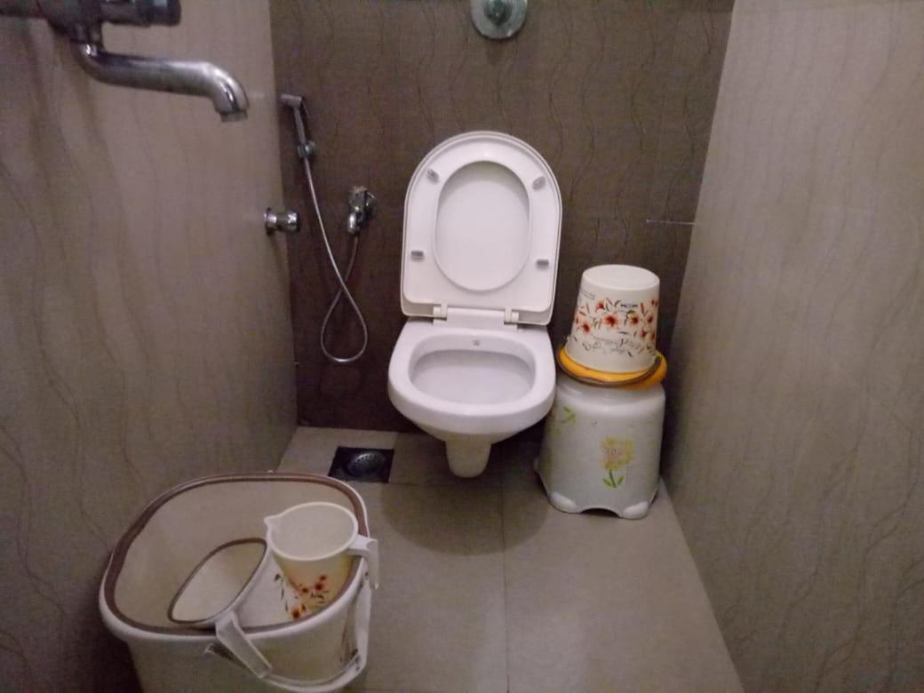 Hotel Sharda ムンバイ エクステリア 写真